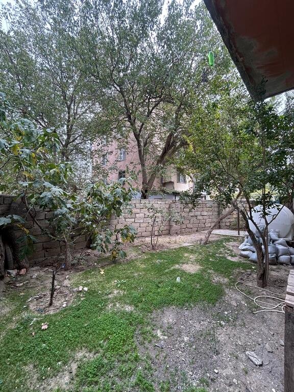 Satılır 5 otaqlı köhnə tikili, 100 m², Badamdar-3