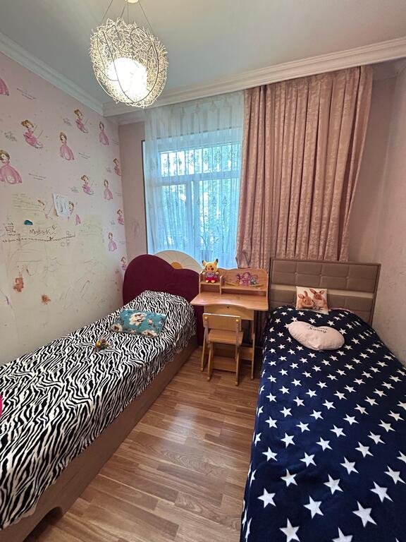 Satılır 5 otaqlı köhnə tikili, 100 m², Badamdar-13