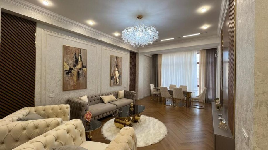 Satılır 4 otaqlı yeni tikili, 160 m², Bakmil m.-1