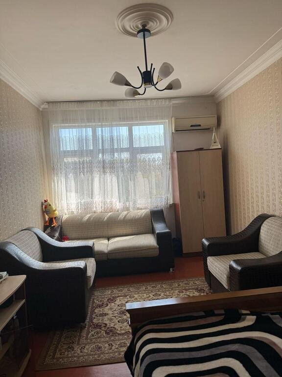 Kirayə verilir 1 otaqlı köhnə tikili, 35 m², Gənclik m.-1