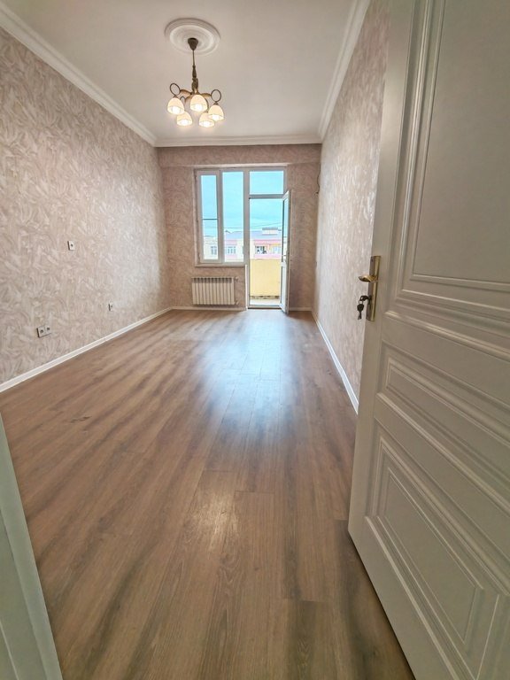 Satılır 2 otaqlı yeni tikili, 72 m², Saray-5