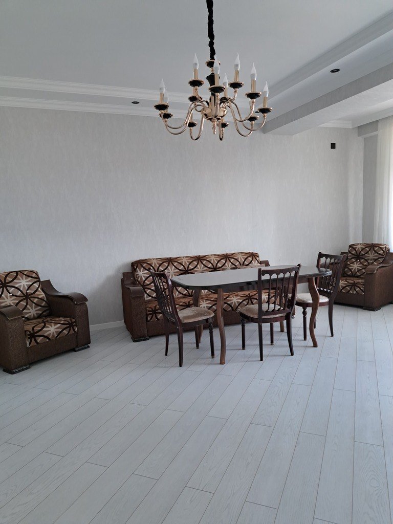 Kirayə verilir 3 otaqlı yeni tikili, 136 m², Qara Qarayev m.-1