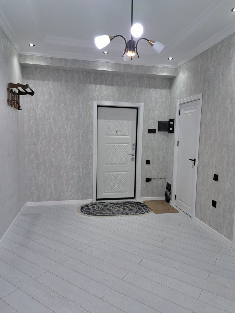 Kirayə verilir 3 otaqlı yeni tikili, 136 m², Qara Qarayev m.-8
