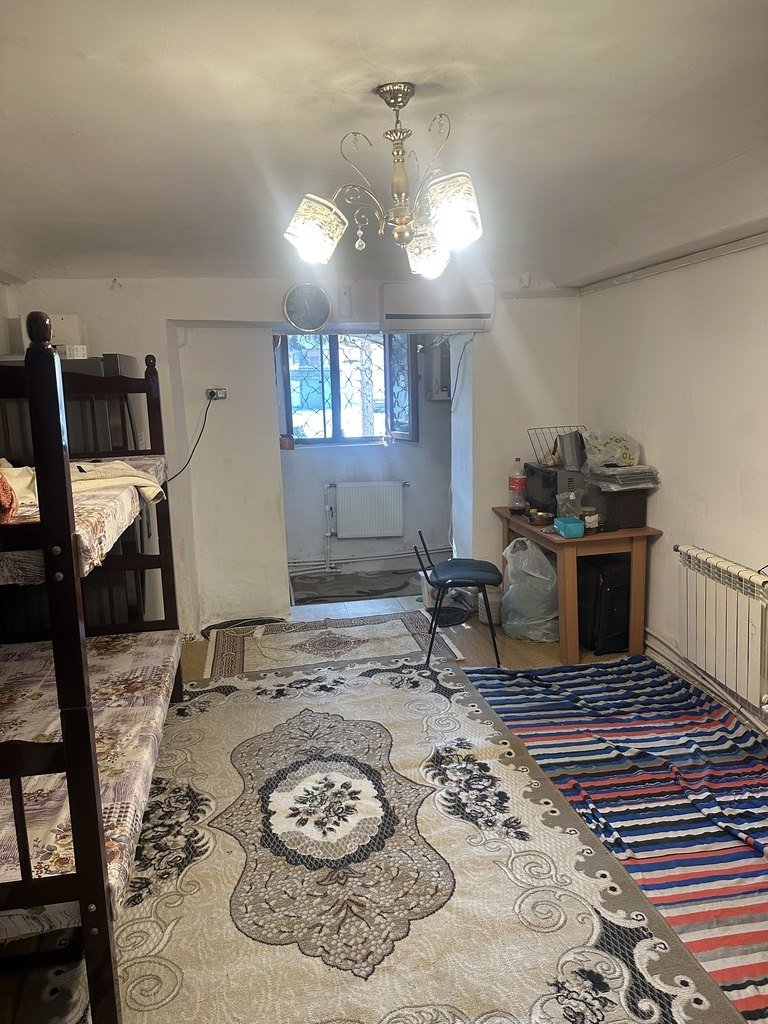 Kirayə verilir 1 otaqlı köhnə tikili, 25 m², Neftçilər m.-1