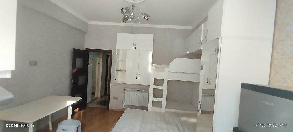 Kirayə verilir 1 otaqlı yeni tikili, 30 m², Abşeron-1