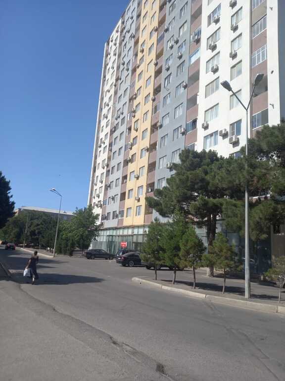 840 kv.m. obyekt icarəyə verilir, Neftçilər m.-2