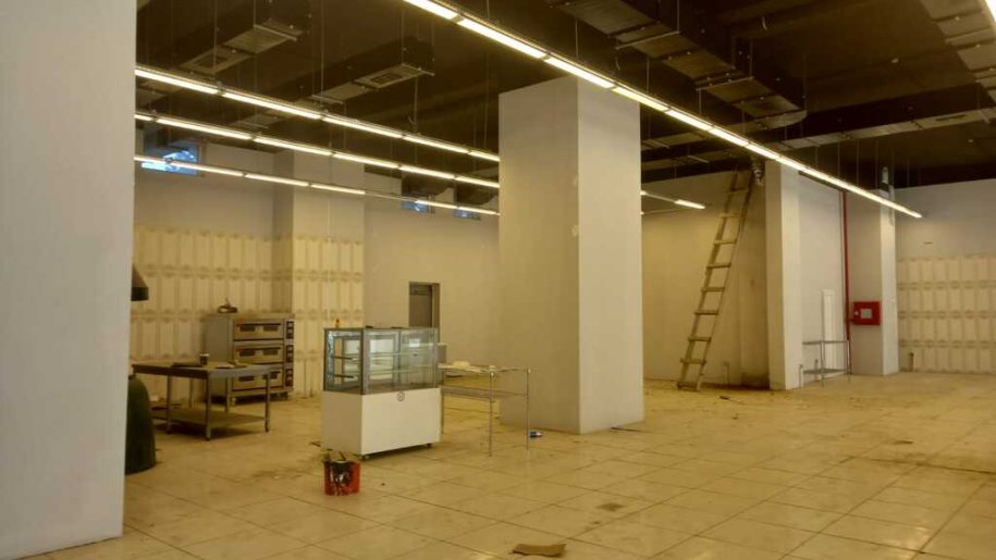 840 kv.m. obyekt icarəyə verilir, Neftçilər m.-5