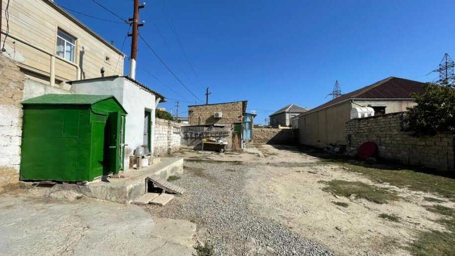 8 sot torpaq satılır, Əhmədli m.-8