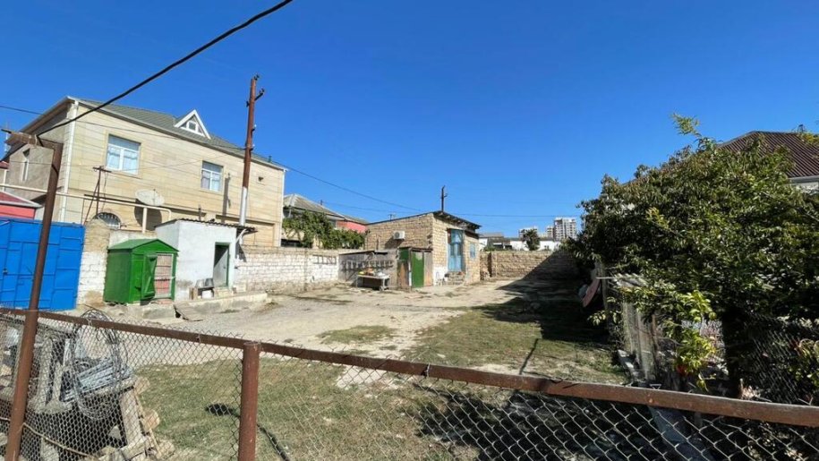 8 sot torpaq satılır, Əhmədli m.-15