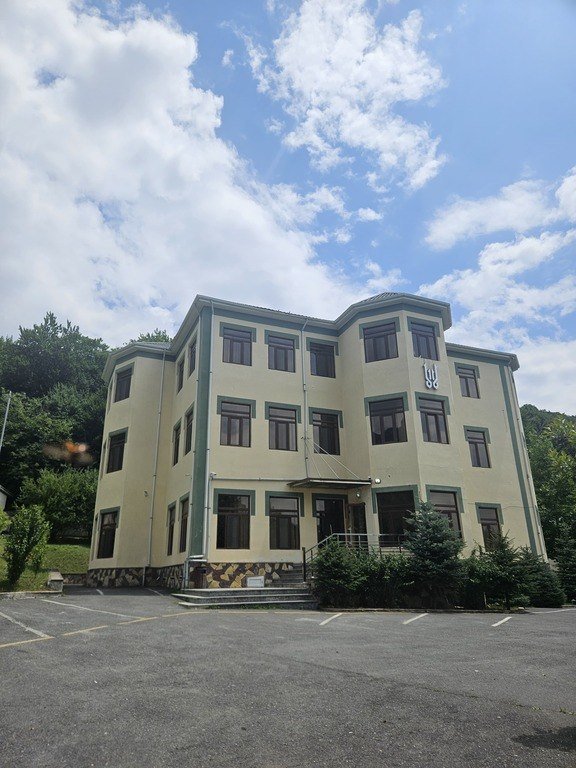 799 m<sup>2</sup> obyekt satılır, Qəbələ-7