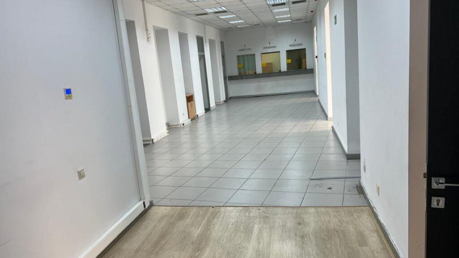 300 kv.m. obyekt icarəyə verilir, Sahil m.-3