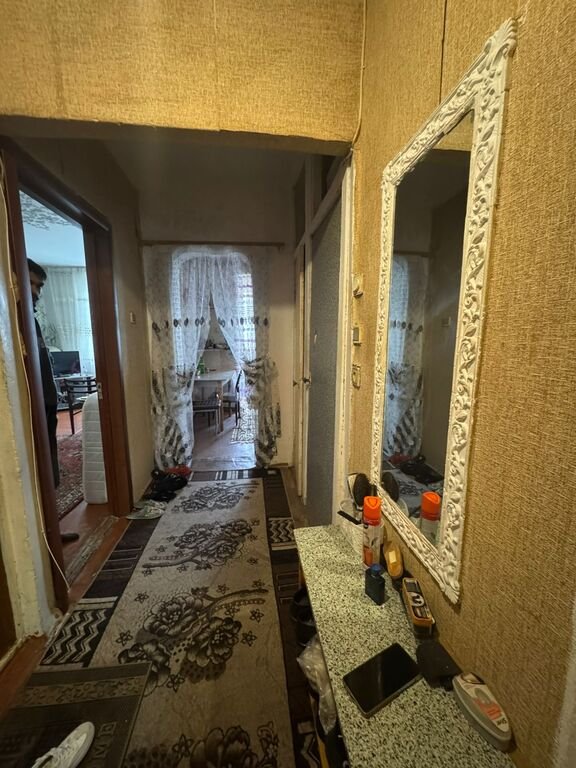 Satılır 2 otaqlı köhnə tikili, 60 m², Massiv D-4