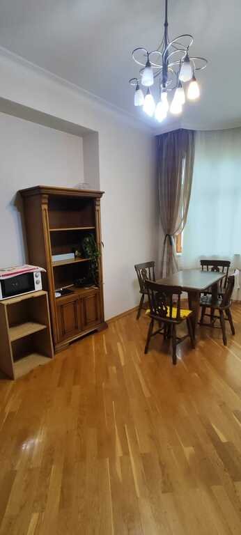 Kirayə verilir 3 otaqlı yeni tikili, 135 m², İçərişəhər m.-10
