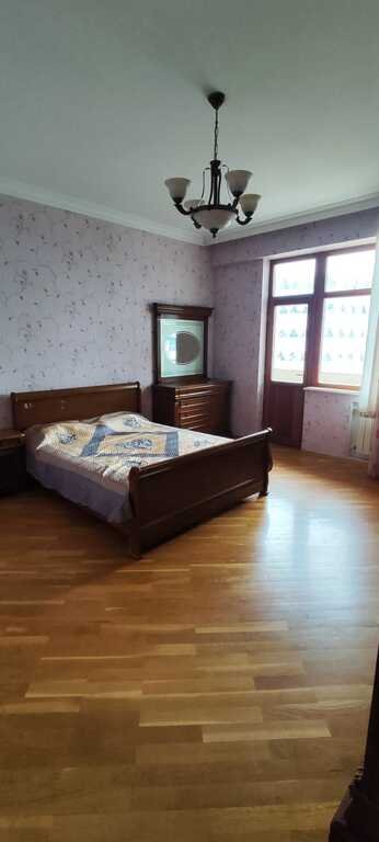 Kirayə verilir 3 otaqlı yeni tikili, 135 m², İçərişəhər m.-12