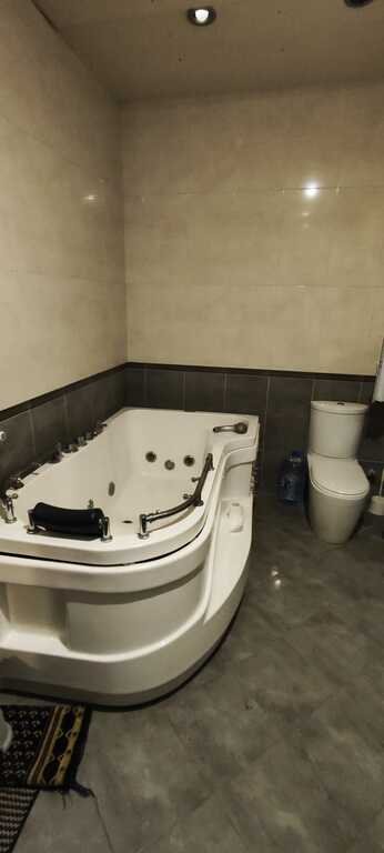 Kirayə verilir 3 otaqlı yeni tikili, 135 m², İçərişəhər m.-23