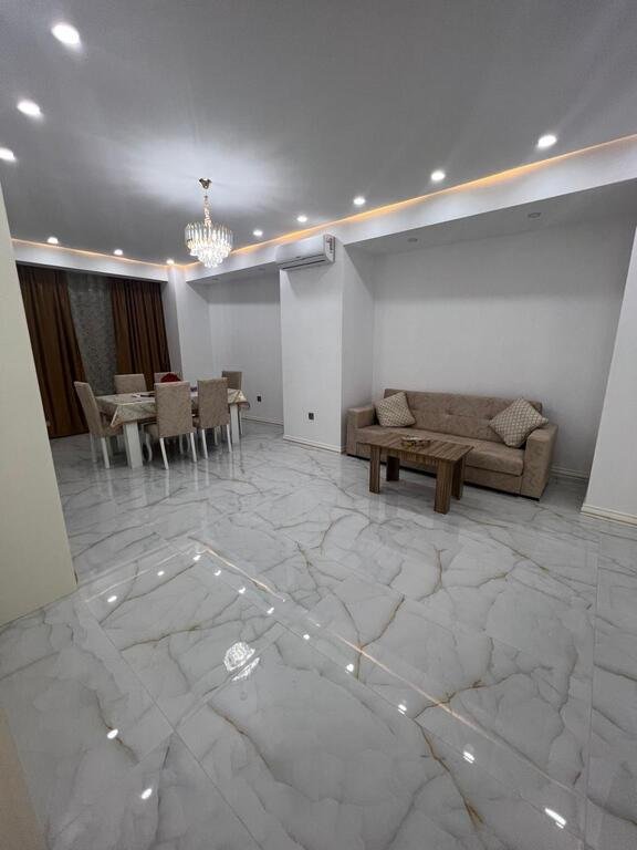Satılır 4 otaqlı yeni tikili, 148 m², 8 noyabr-12