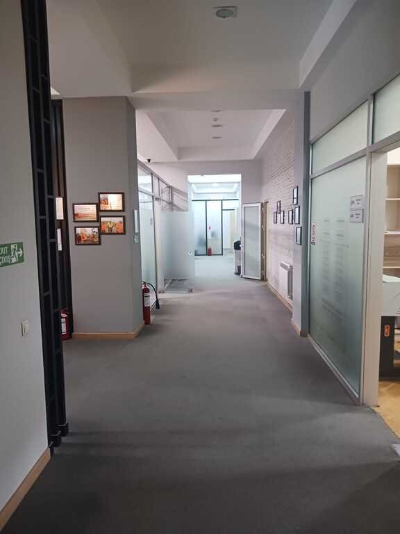 420 m<sup>2</sup> ofis icarəyə verilir, Elmlər Akademiyası m.-7