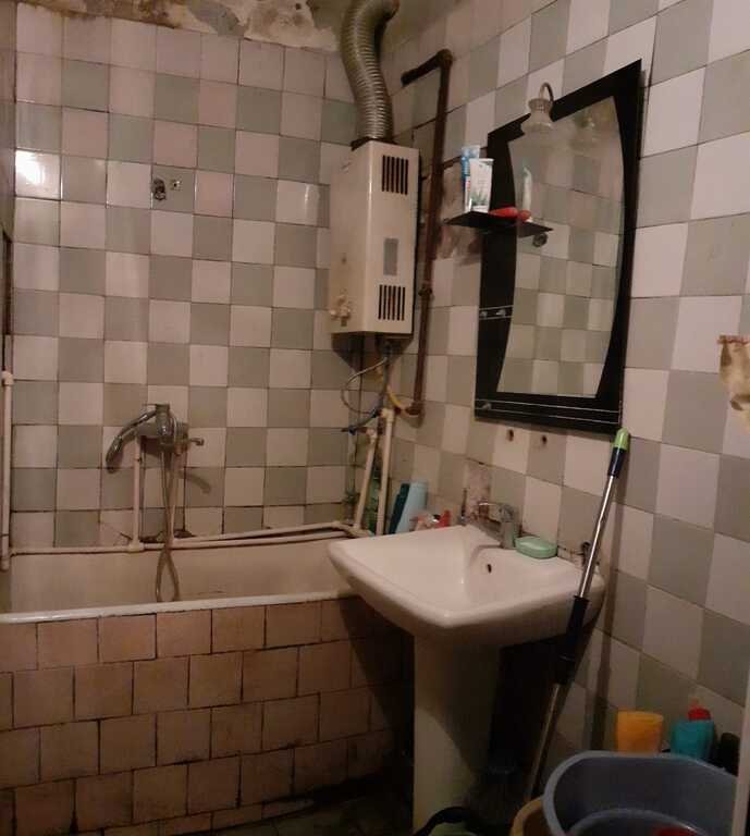 Satılır 4 otaqlı köhnə tikili, 85 m², Memar Əcəmi m.-19