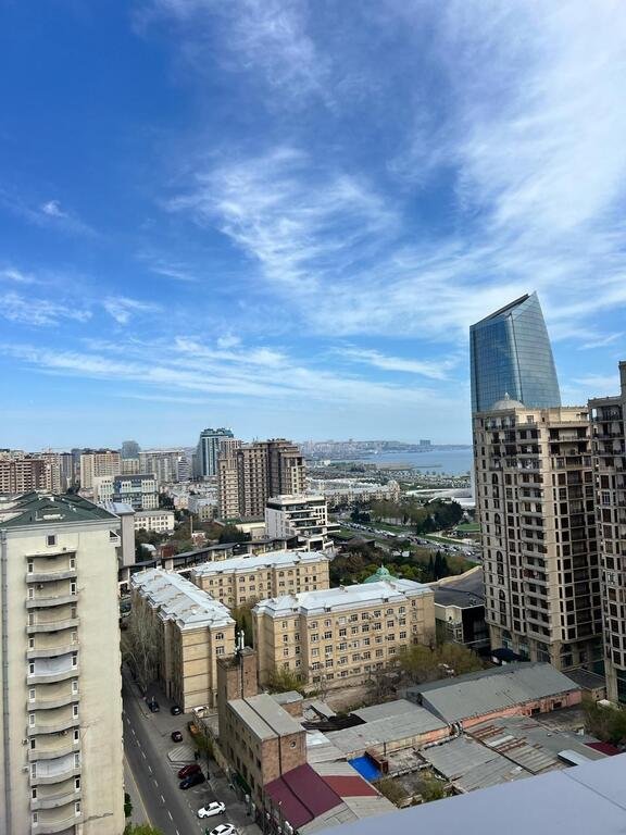 Satılır 3 otaqlı yeni tikili, 72 m², 28 May m.-1