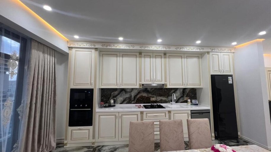 Kirayə verilir 4 otaqlı yeni tikili, 148 m², 8 noyabr-4