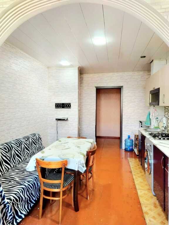 Satılır 5 otaqlı köhnə tikili, 135 m², Həzi Aslanov m.-4
