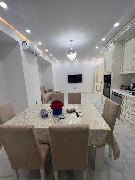 Satılır 4 otaqlı yeni tikili, 148 m², 8 noyabr-4