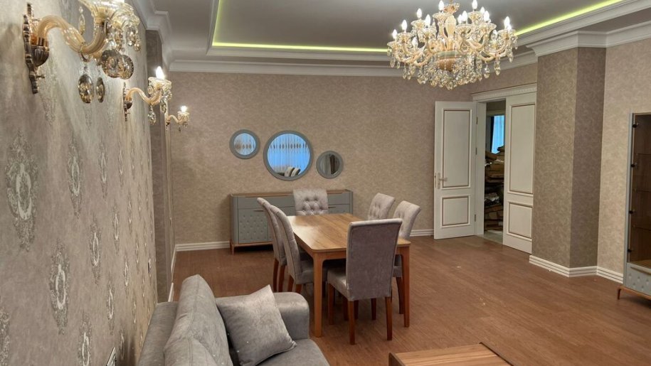 Kirayə verilir 4 otaqlı yeni tikili, 180 m², Elmlər Akademiyası m.-8