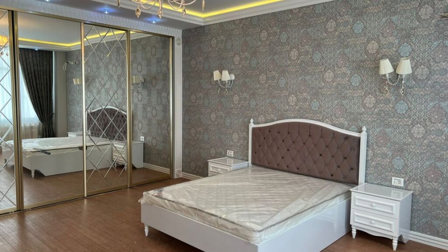 Kirayə verilir 4 otaqlı yeni tikili, 180 m², Elmlər Akademiyası m.-15