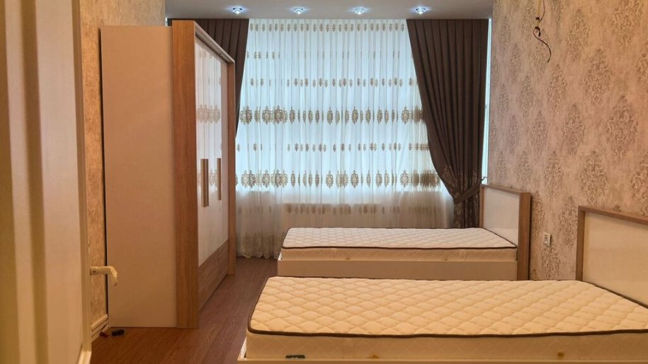 Kirayə verilir 4 otaqlı yeni tikili, 180 m², Elmlər Akademiyası m.-16