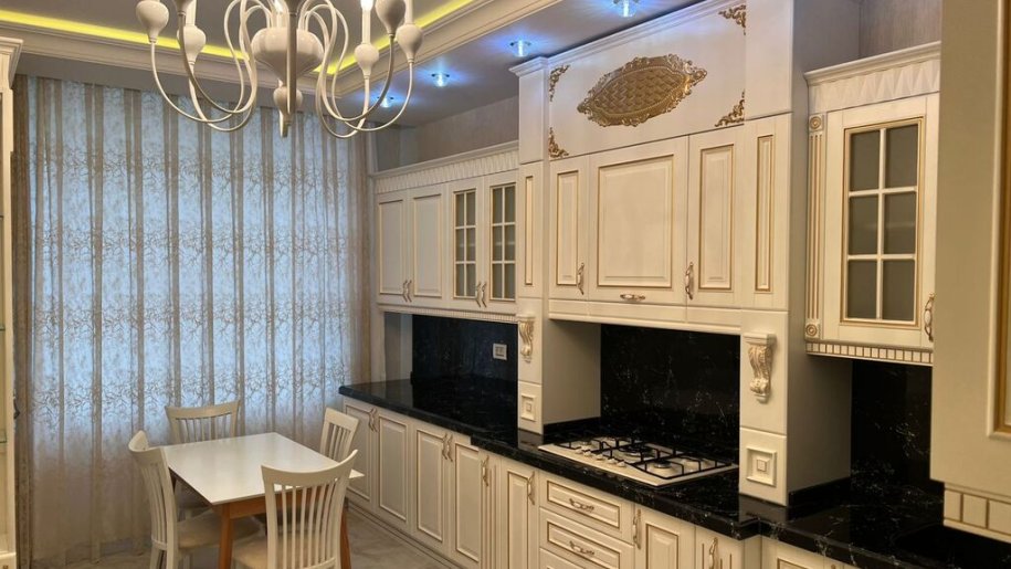 Kirayə verilir 4 otaqlı yeni tikili, 180 m², Elmlər Akademiyası m.-18