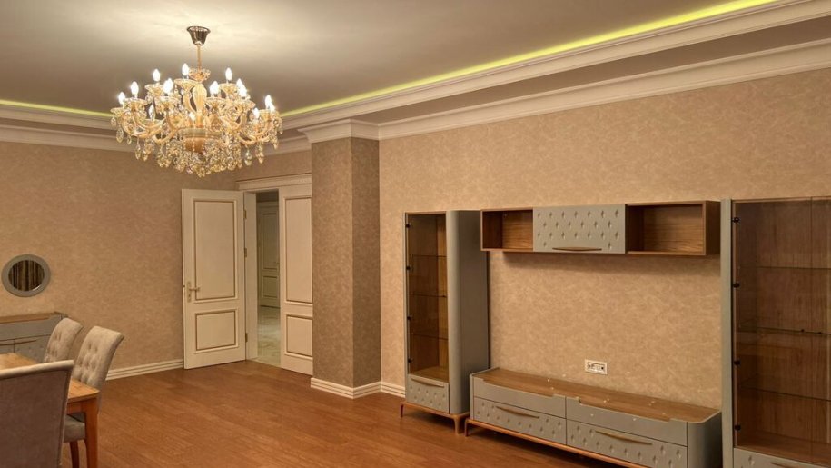 Kirayə verilir 4 otaqlı yeni tikili, 180 m², Elmlər Akademiyası m.-19