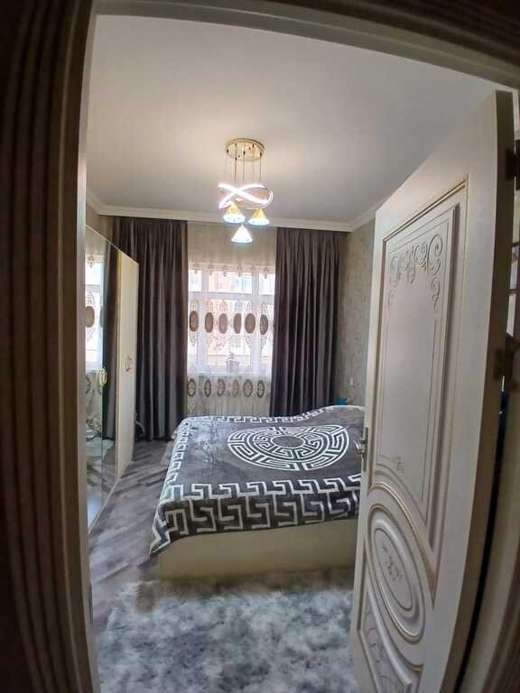 Satılır 2 otaqlı köhnə tikili, 60 m², Qaraçuxur-2