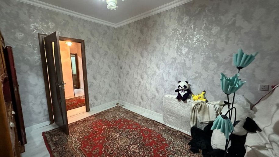 Satılır 5 otaqlı köhnə tikili, 100 m², Xalqlar dostluğu m.-4