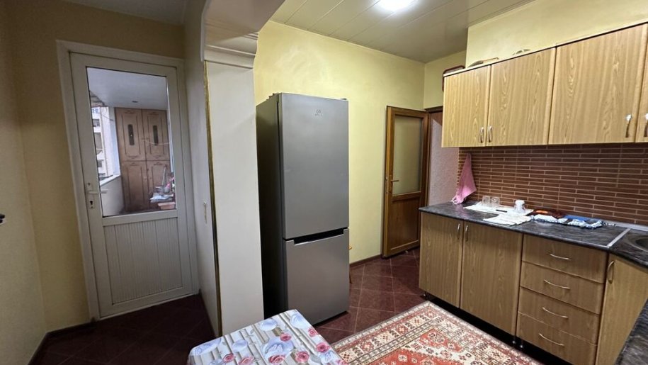 Satılır 5 otaqlı köhnə tikili, 100 m², Xalqlar dostluğu m.-9