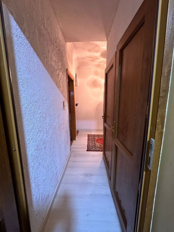 Satılır 5 otaqlı köhnə tikili, 100 m², Xalqlar dostluğu m.-12