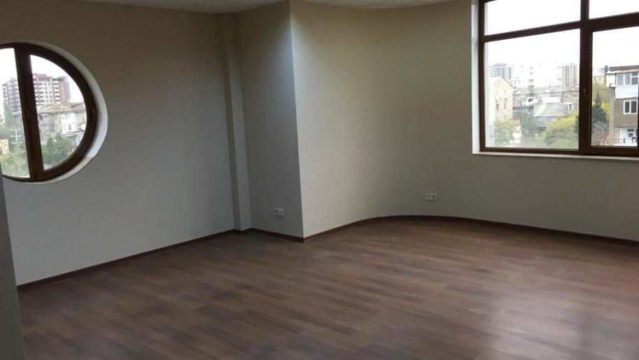 325 m<sup>2</sup> ofis icarəyə verilir, Nəriman Nərimanov m.-4