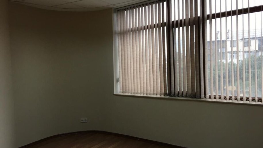 325 m<sup>2</sup> ofis icarəyə verilir, Nəriman Nərimanov m.-11