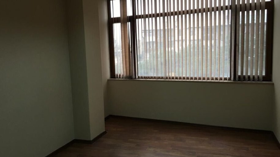 325 m<sup>2</sup> ofis icarəyə verilir, Nəriman Nərimanov m.-12