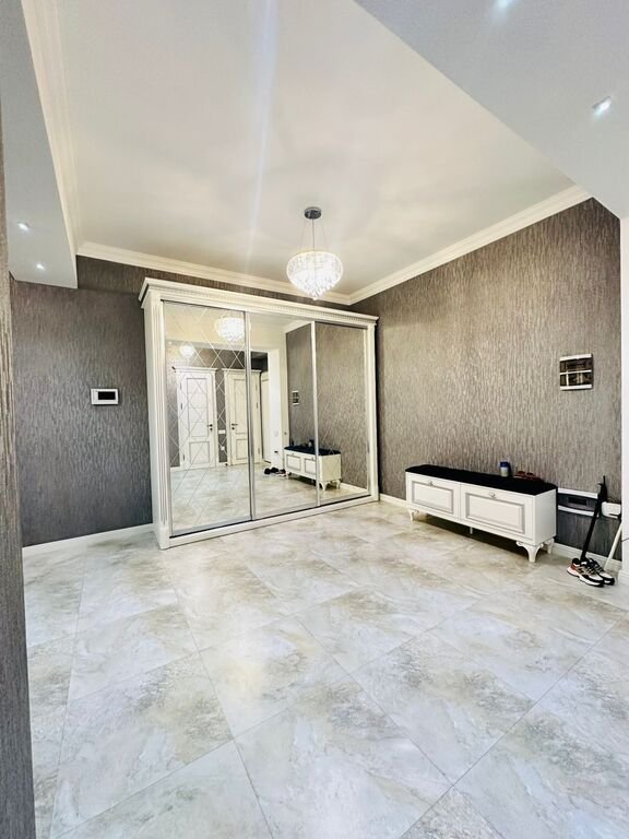 Kirayə verilir 3 otaqlı yeni tikili, 150 m², Badamdar-2