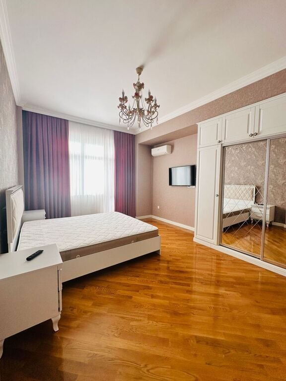 Kirayə verilir 3 otaqlı yeni tikili, 150 m², Badamdar-7