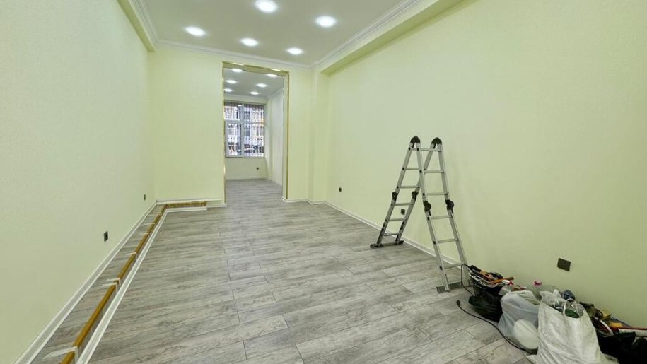 50 kv.m. obyekt icarəyə verilir, Elmlər Akademiyası m.-10