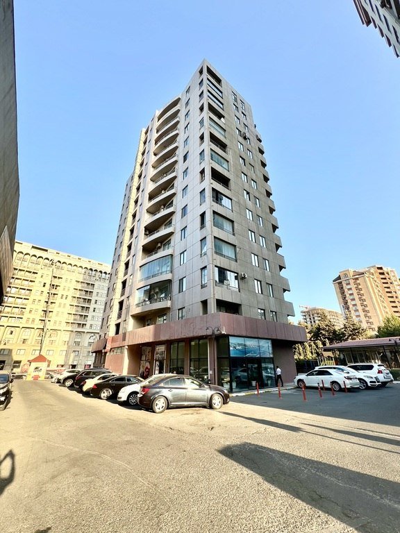 Satılır 5 otaqlı yeni tikili, 206 m², Gənclik m.-1