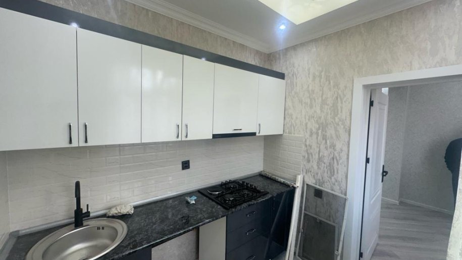 Satılır 2 otaqlı köhnə tikili, 58 m², 20 Yanvar m.-5