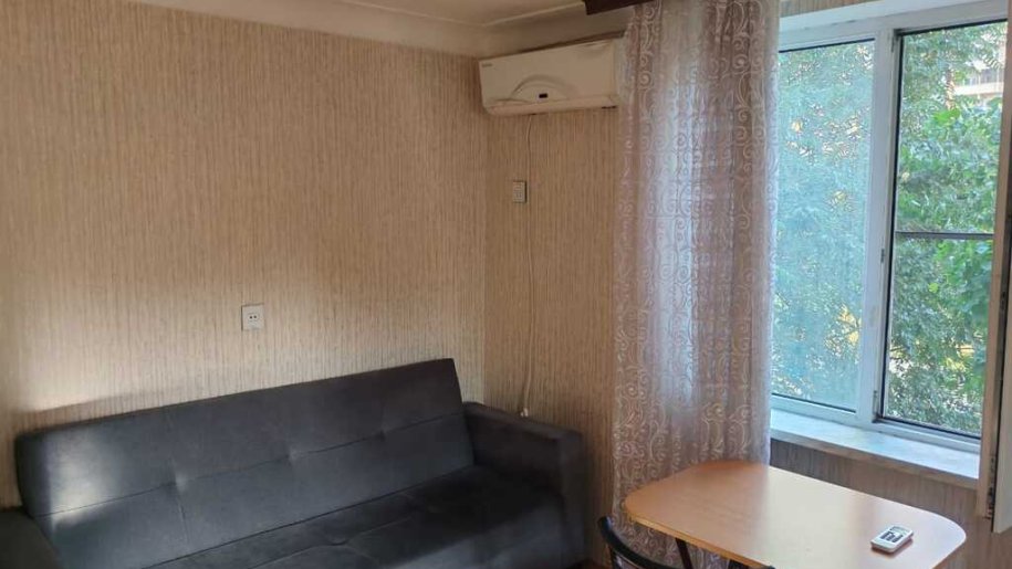 Satılır 1 otaqlı köhnə tikili, 29 m², Elmlər Akademiyası m.-3