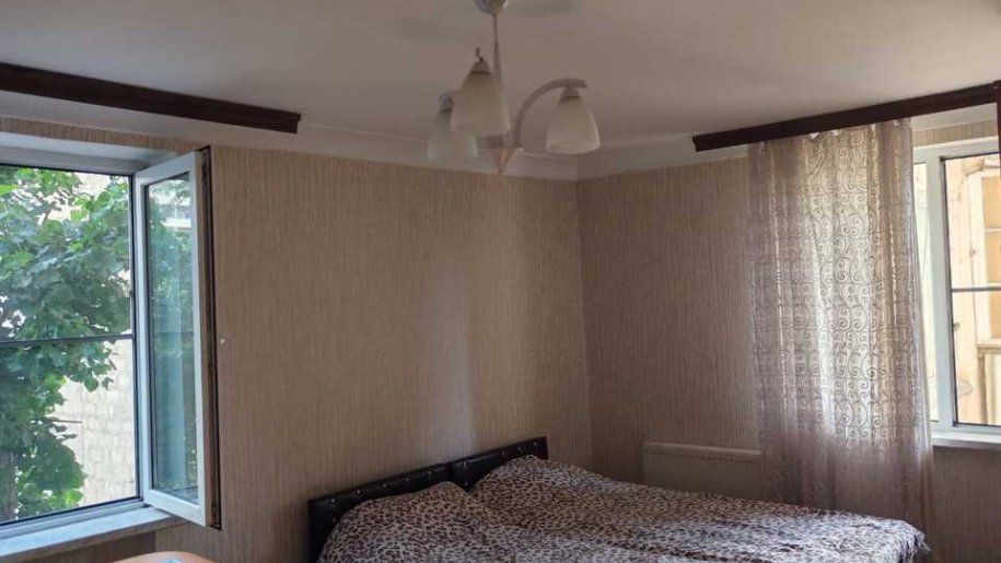 Satılır 1 otaqlı köhnə tikili, 29 m², Elmlər Akademiyası m.-4