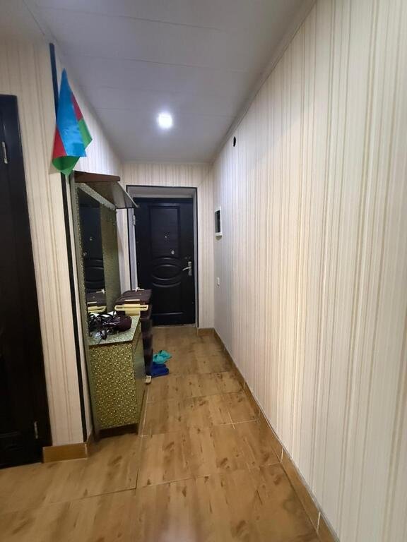 Satılır 4 otaqlı köhnə tikili, 105 m², Neftçilər m.-3