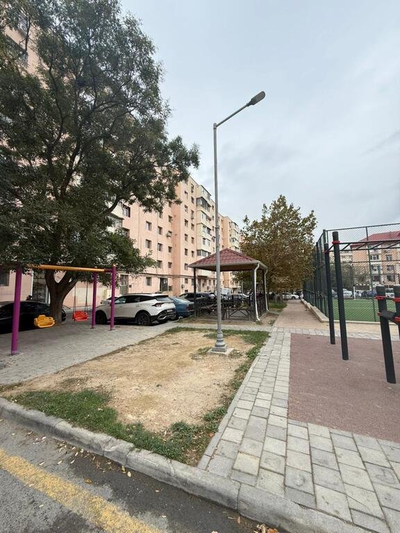 Satılır 4 otaqlı köhnə tikili, 105 m², Neftçilər m.-6