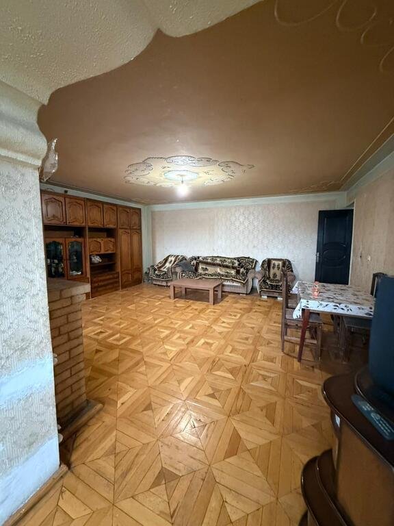 Satılır 4 otaqlı köhnə tikili, 105 m², Neftçilər m.-9