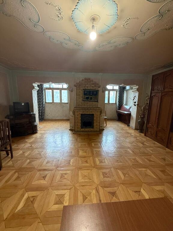 Satılır 4 otaqlı köhnə tikili, 105 m², Neftçilər m.-11