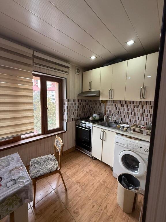 Satılır 4 otaqlı köhnə tikili, 105 m², Neftçilər m.-19